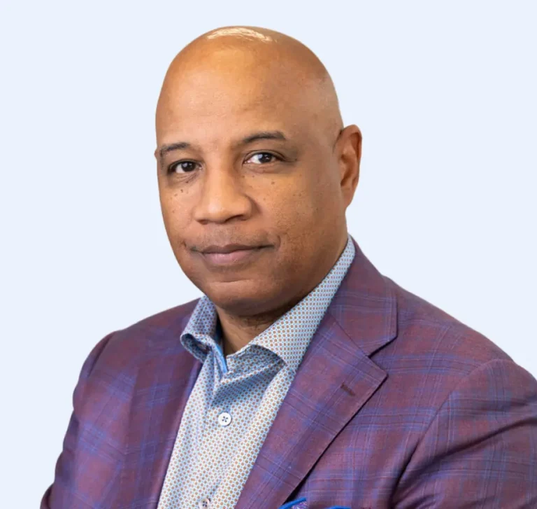 Headshot of Thomas Kolaras